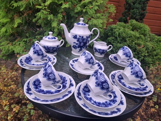 Ārija, tējas servīze