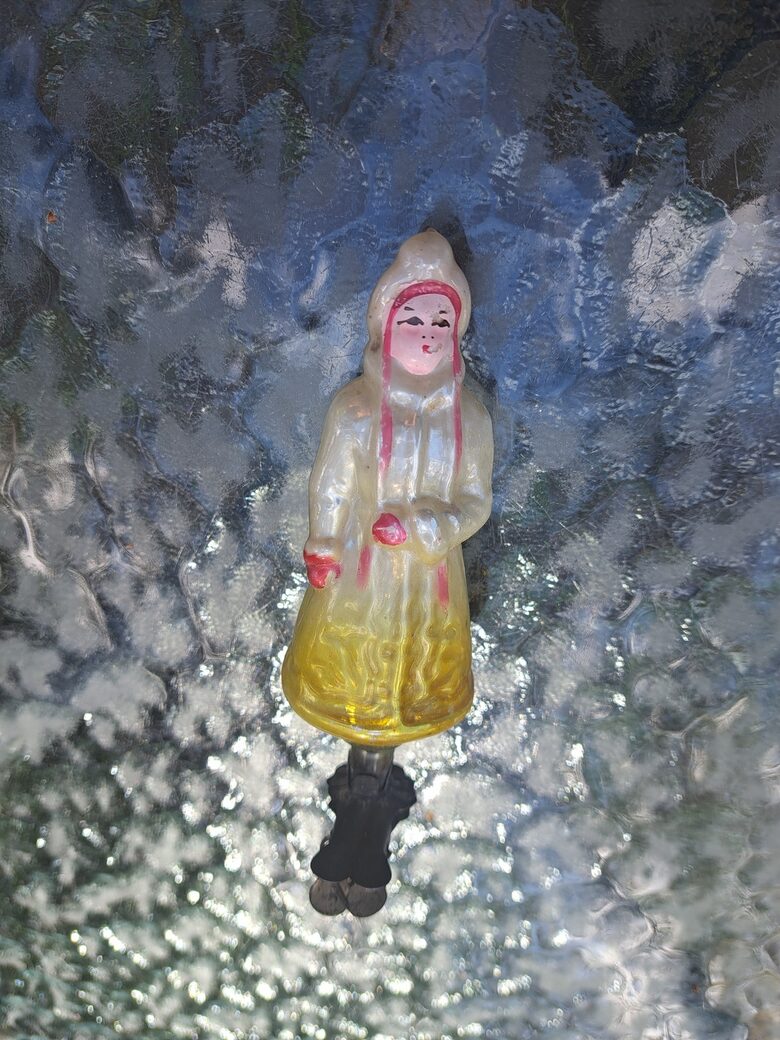 Ziemassvētku eglīšu rotājums -  Sniega meitene (Egle pasaka 47)