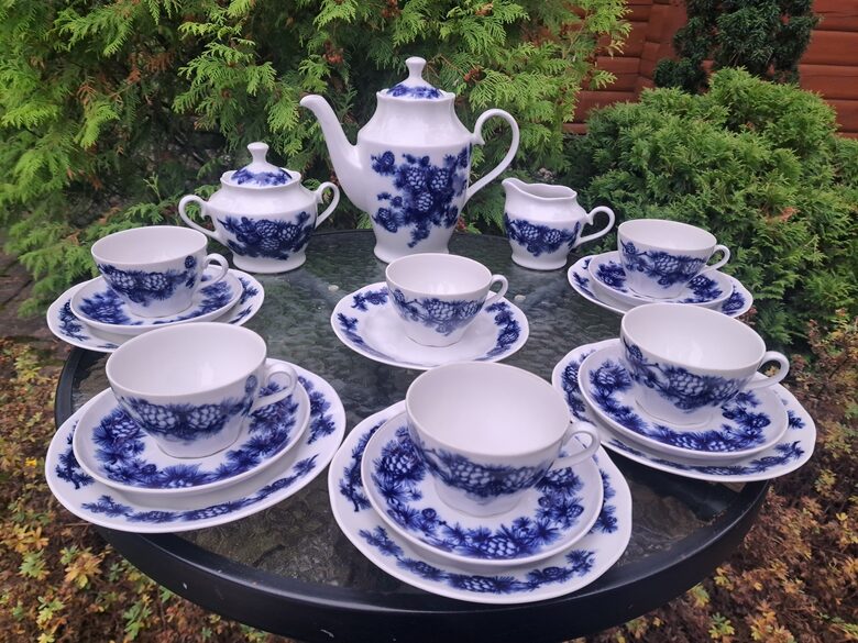 Burvīga tējas servīze ar kobalta čiekuriem bez zelta, tējas servīze "Ārija", RPR (Ārija tējas 227)