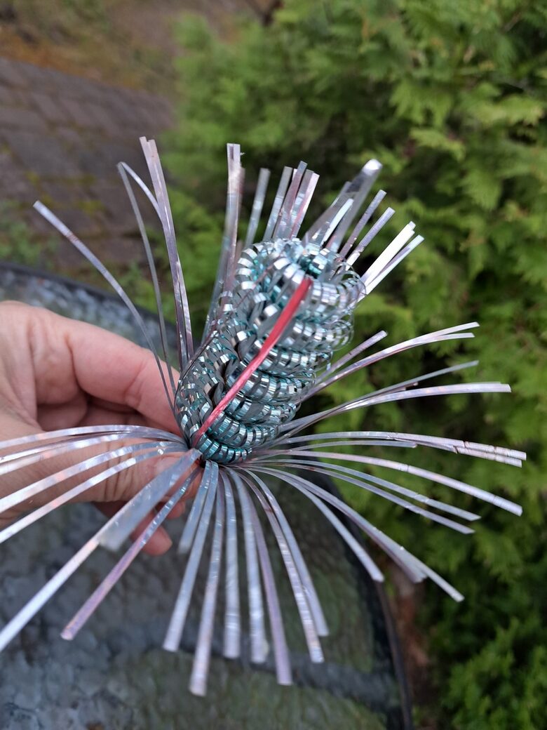 Čiekurs sudraba-rozā, celofāna plēve (Egle čiekuri 17)