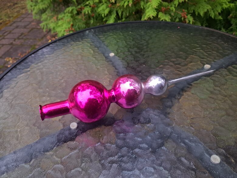 Egļu galotne "Fuksija ar 3 bumbām", L=29,5cm (Egle top 05)