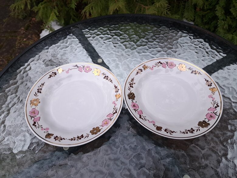 Kūku šķīvji ar rozā un zelta puķēm "Sigulda", RPR (Sigulda 186)