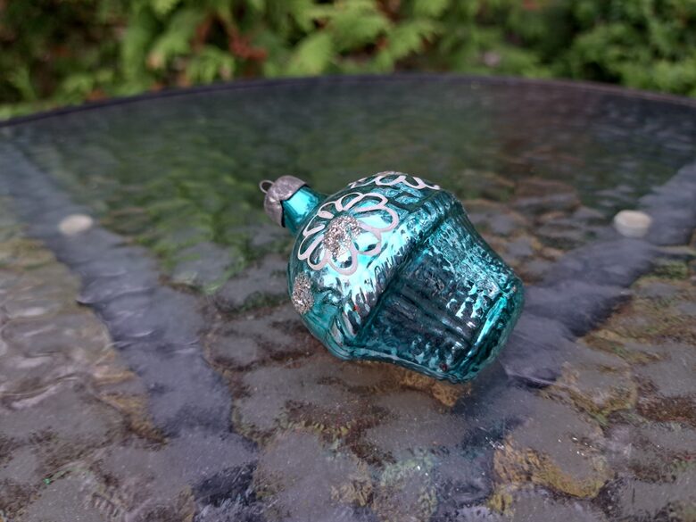  Groziņš zaļais, kakliņa defekti (Egle grozs 05)