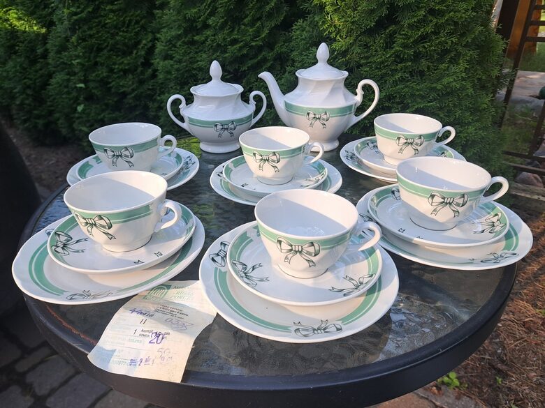 Jaunā tējas servīze "Viktorija", dekols "Bantītes", 20 preikšmeti, RPR (Viktorija t 222)