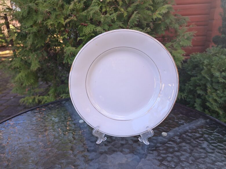 Elgants fajansa salātu šķīvis, d=20cm, Kuzņecovs. 1920.-tie gadi (Kuzņecovs 165)