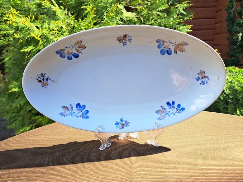 Garenais servējamais šķīvis 30cmx16cm, fajansa pusdienu servīze ar zilām puķķēm un brūnām lapām, PFF (Fajansa pusdienu 42)