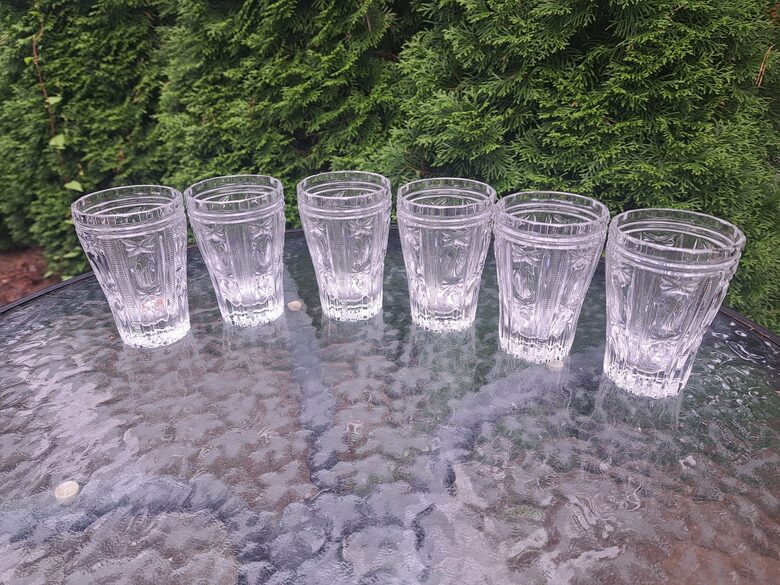 Kristāla glāžu komplekts 6 personām, tilpums 150ml. Presēts kristāls (Kristāls gl 116)