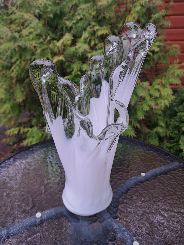 Skaista Murano vāze paina balta un caurspīdīga, h=36cm (Stikla vaze 158)
