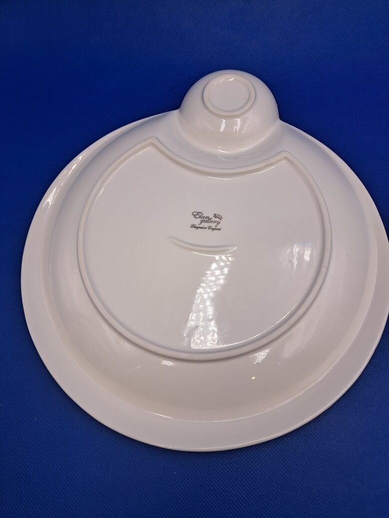 Jauns ļoti skaists porcelāna šķīvis pankūkām ar 2 nodālījumiem, Ķīna. Diam. 25cmx28cm (Ķīna 17)