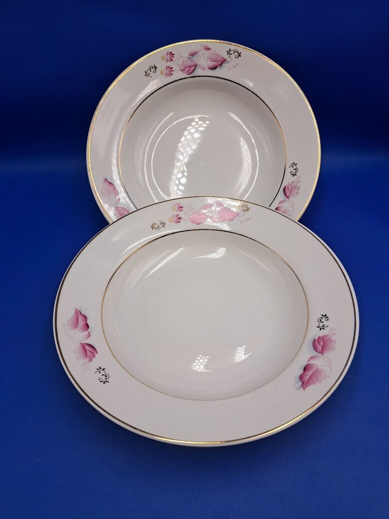 Zupas šķīvji d=24cm ar rozā lapiņām (rokas gleznojumu) un zeltu, RPF (Pirmskara 59)