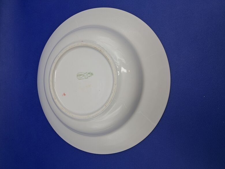 Zupas šķīvis ar magonēm un bagātīgu zelta dekolu, diam.24cm, pusdienu servīze "Gludā", PFF (Gludā 138)