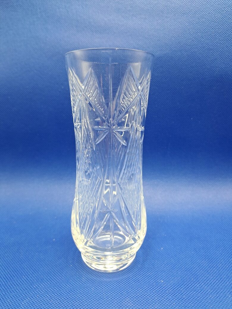 Kristāla vāzīte "Sonāte", Līvānu stikla fabrika. 1990. gads (Krist vāze 17)