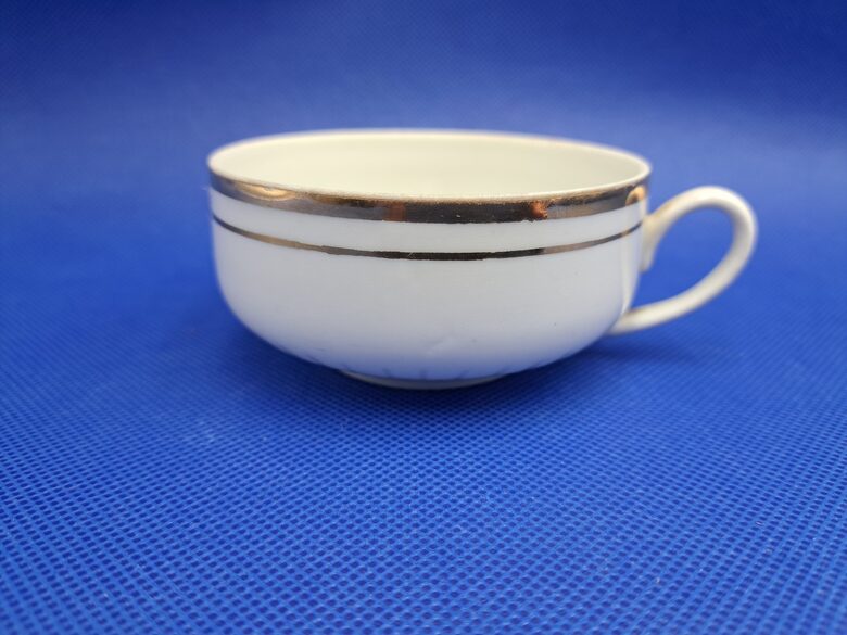 Krūzīte balta ar zeltu, forma kafijas servīzes "Saulīte", PFF (Saulīte 43)