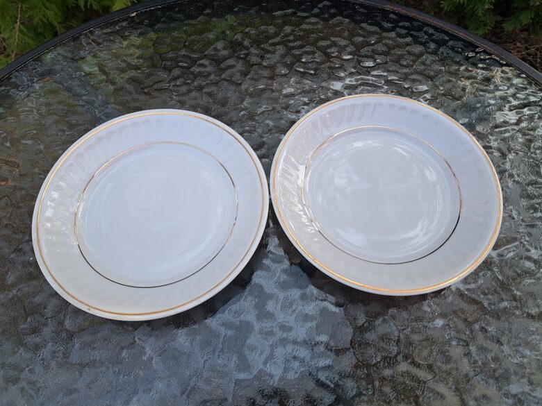 Kūku šķīvji bali ar zelta strīpām no servīzes "Rīga", 80.-ie gadi, RPR (Rīga 80 113)