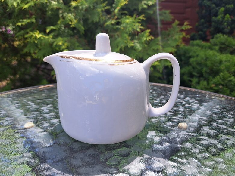 Neparastas formas tējkanniņa stiprumam, PFF . Tilpums ir 350ml (Citi 375)