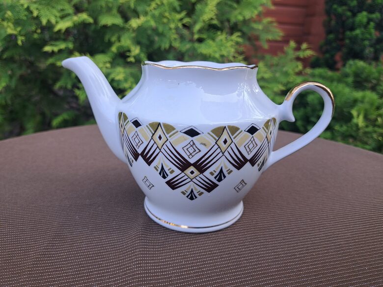 Tējkanna bez vāka, tējas servīzes "Ārija" ar rūtaino dekolu un bagātīgu zeltu, RPR (Ārija tējas 210)