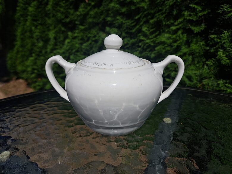 Cukurtrauks "Bitīte" ar zelta vainadzīņu, PFF. Zelta nodilumi (Bitīte 11)