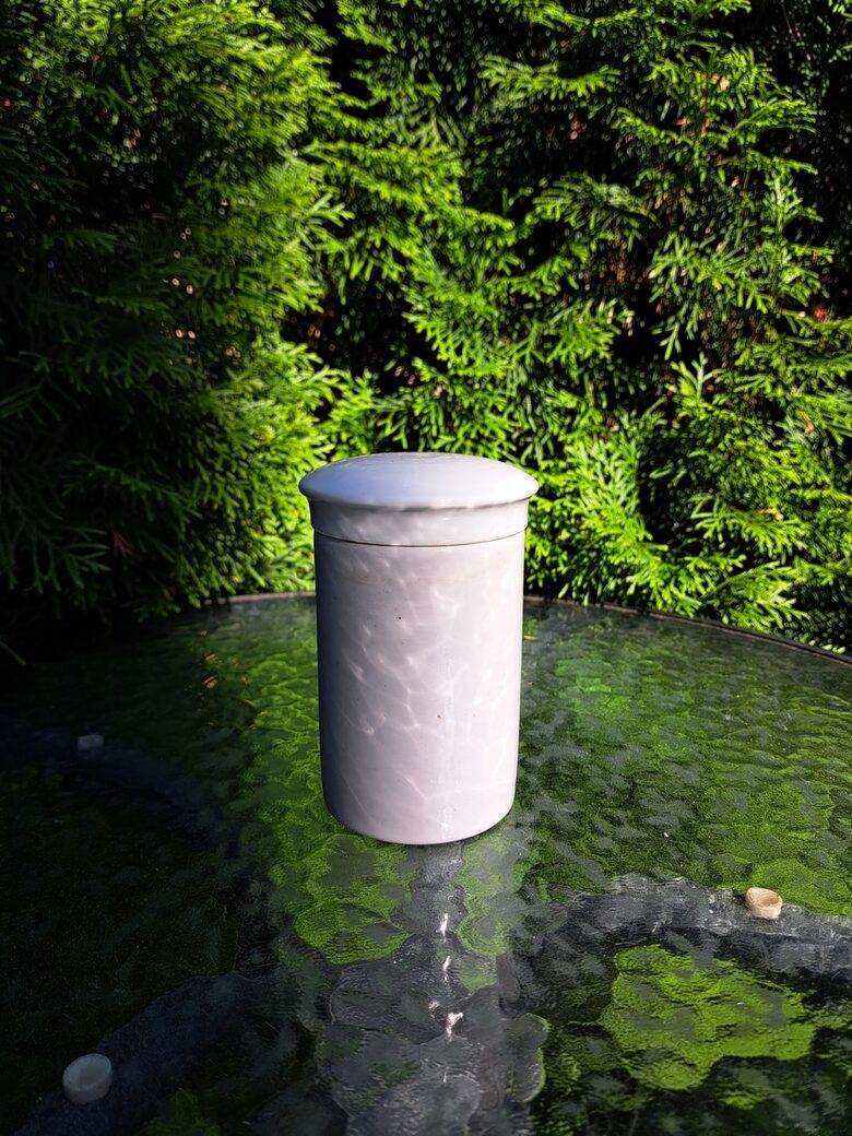 Burka biezā porcelāna ar vāku, tilpums 250ml, LFZ (LFZ 78)