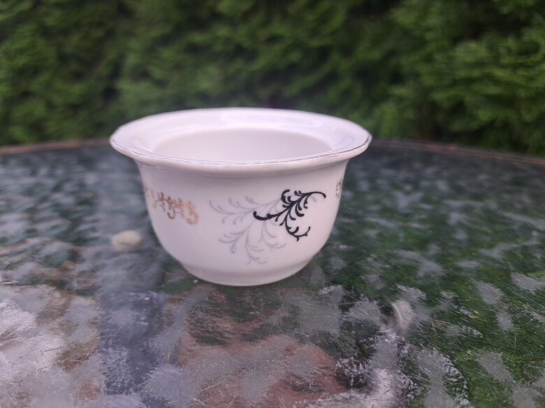 Sinepju trauks bez vāciņa, pusdienu servīze "Oktobris" ar krizantēmu, RPR (Oktobris 64)