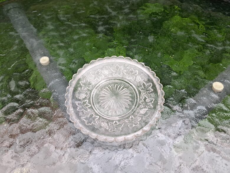 Presēta stikla vintāžs deserta šķīvītis (Stikls sk 300)