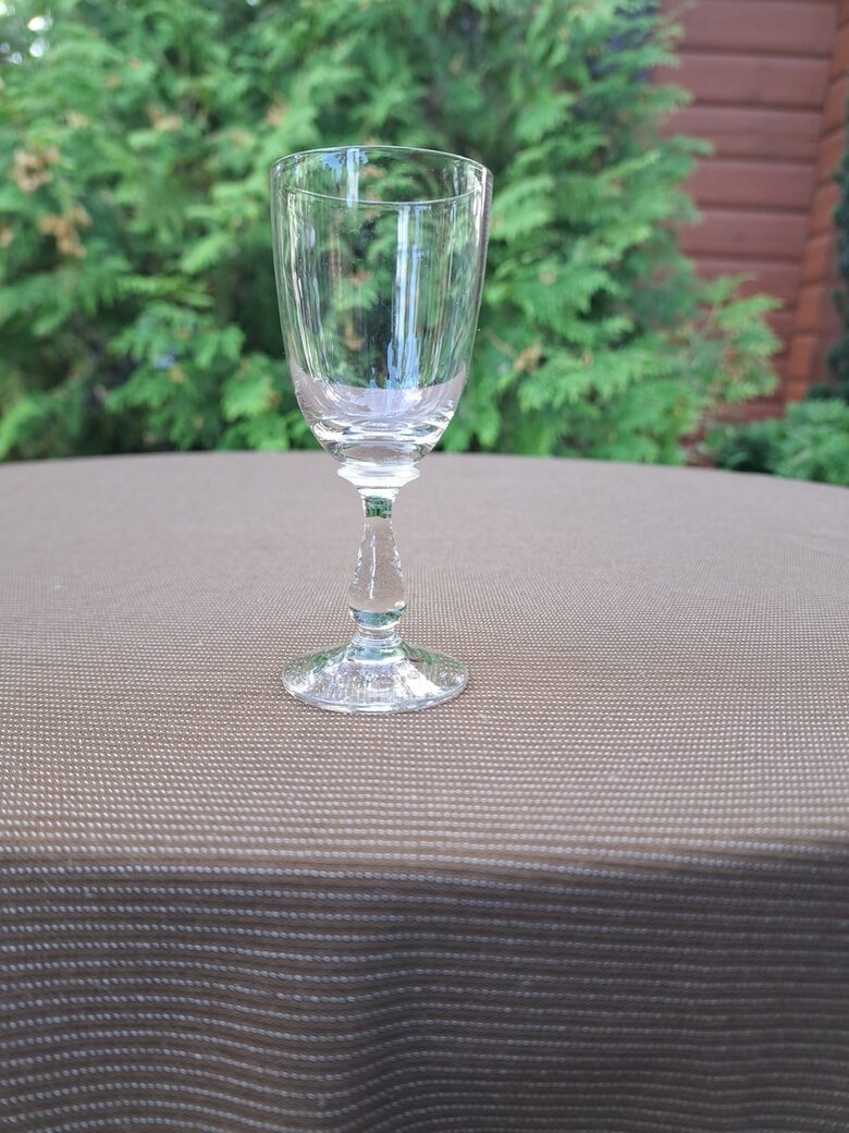 Degvīna glāzītes Nr.220 uz kājiņas, tilpums 50ml, gludā bez grāvēšanas, Iļģuciema SF (Stikla gl 345)