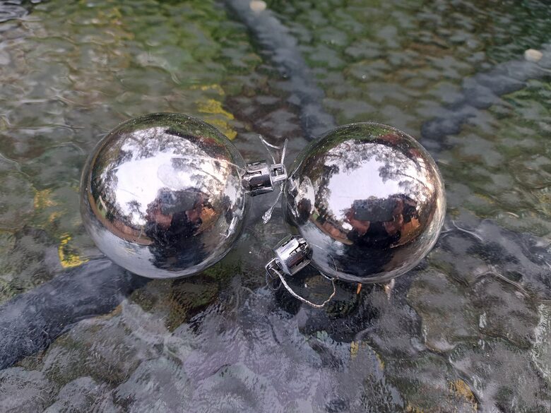 Sudraba bumba plastika, d=5cm (Egle bumba 78)