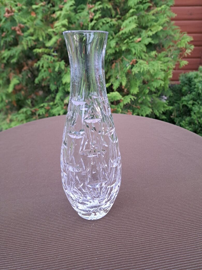 Skaista un neparsta kristāla vāze, rokas gravēšana, 60.-ie gadi. Masīva. Augstums 24cm (Krist vāze 24)