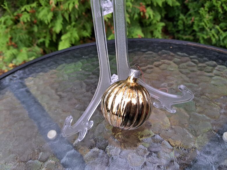 Bumba dzeltena, vertikāli rievota, h=5cm (Egle bumba 94)