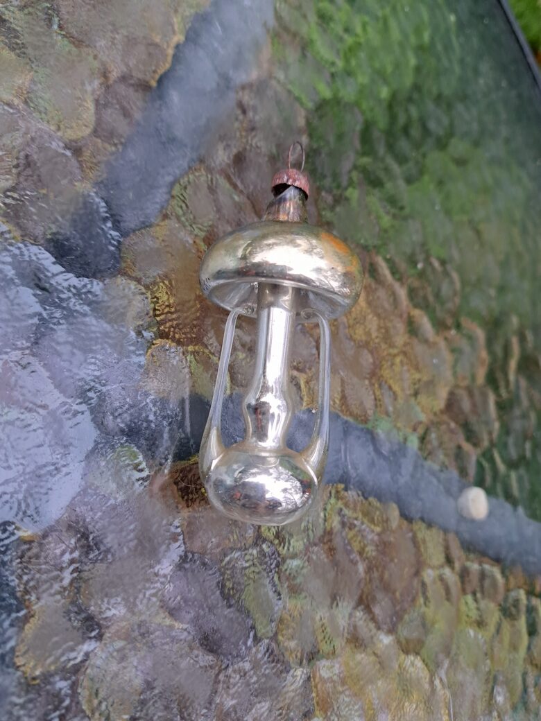 Petrolejas lampa ar zelta plafonu, augstums 8cm (Egle citi 11)