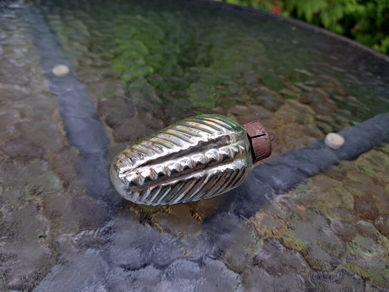 Čiekurs sudraba-zaļš, h=7,5cm (Egle čiekuri 31)