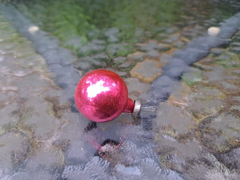 Bumbiņa rozā lielāka d=2,8cm, mini sērija (Egle mini 43)