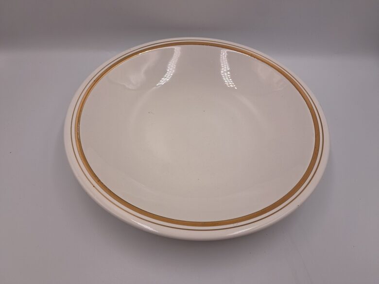 Eleganta un grezna augļu bļoda, balta ar zelta svītrām šauru un platu, d=26cm, ZIK (ZIK 47)