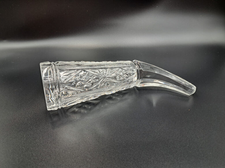 Glāze-rags Nr.2, tilpums 120ml, kristāls, caurspīdīgs, rokas gravēšana (tehnika ir dimanta slīpējums), ķīmiskā pulēšana, PSRS (Kristāla citi 56)