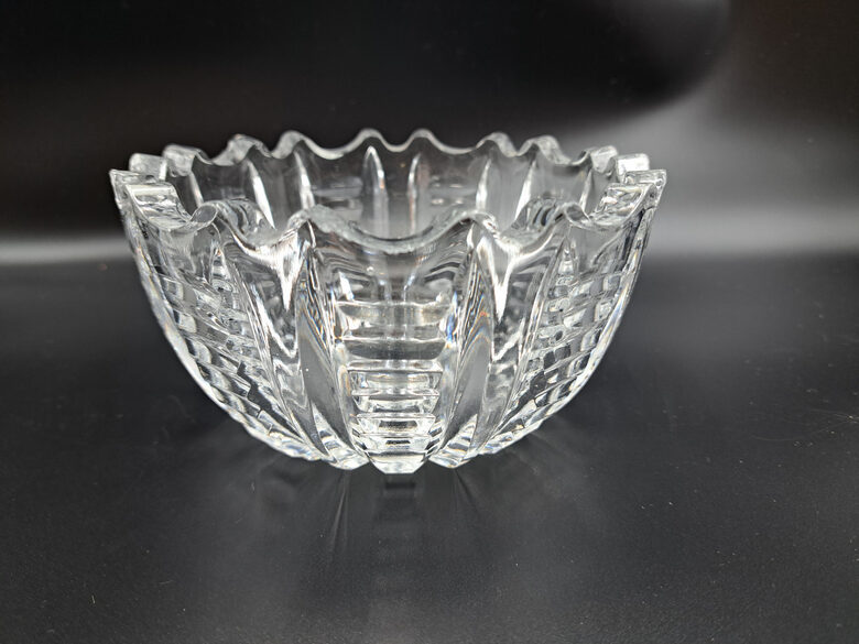 Kristāla bļodiņa vidēja lieluma, nosaukums "Ķāpnes", h=7,5cm, d=14,5cm. Djatkovas kristāla rūpnīca (Kristāls sk 76)