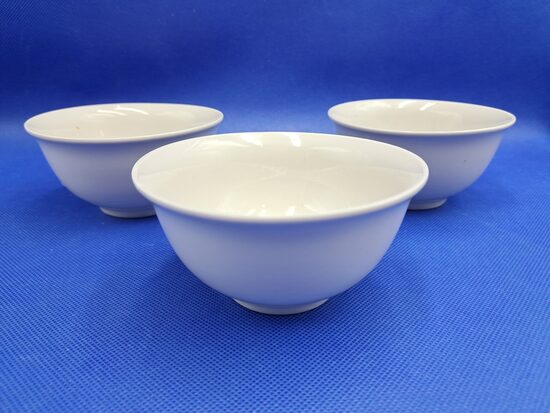 Bļodiņas(pialas) mazās, servīze "Austrumu" pilnīgi balta, RPR. Diam. 11cm (Austrumu 104)