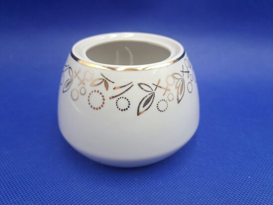 Cukurtrauks bez vācoņa ar zelta puķu vainagu, kafijas servīze "Ausma", PFF (Ausma 107)