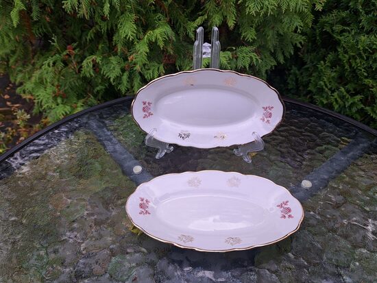 Mazie garenie šķīvji, rozā puķes, zelts. Korosteņas porcelāna rūpnīca (Korosten 71)