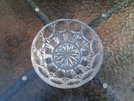 Caurspīdīga presēta stikla masīva bļodiņa Nr.2. 80.-ie gadi. D=15cm, h=5cm (Stikls sk 254)