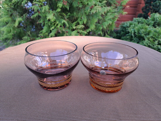 Vintāžas bļodiņas karamēļkrāsas ar zelta apvilkumiem, forma "Brokastu", LSF (Stikls sk 336)