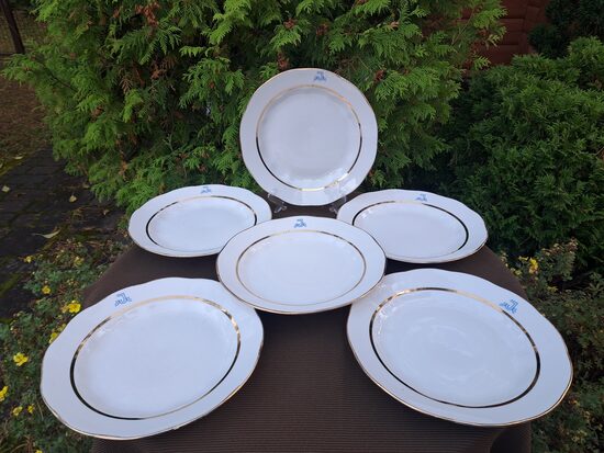 Otrā ēdiena šķīvji D=24cm ar zilu logo un zeltu, forma "Ārija", RPR (LOGO 121)