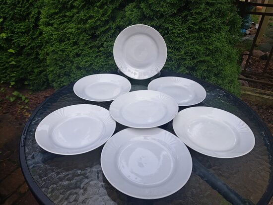 Maizes šķīvji d=17,5cm pilnīgi balts, forma "Māra", taisna mala, RPR (Māra pusdienu 178)