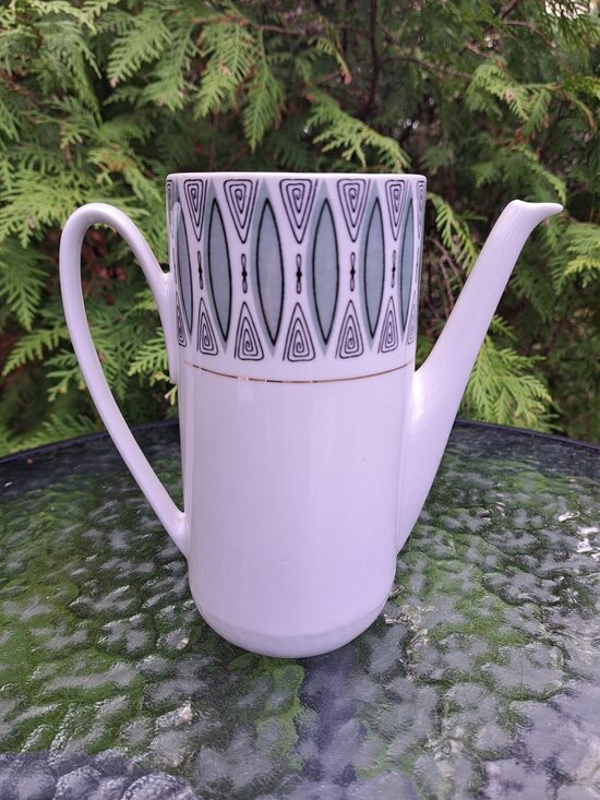 Kafijas kanna bez vāciņa, kafijas servīze "Saulīte" ar melnu un gaiši zaļu dekolu, PFF. Defekti (Saulīte 45)