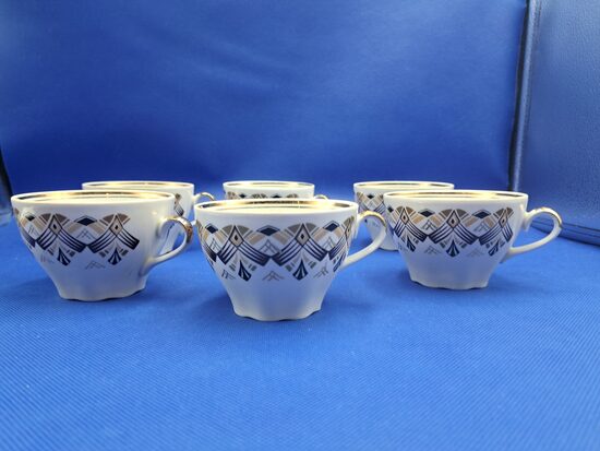 Krūzītes, tējas servīzes "Ārija" ar brūnu rūtaino dekolu un zeltu, RPR (Ārija tējas 190)