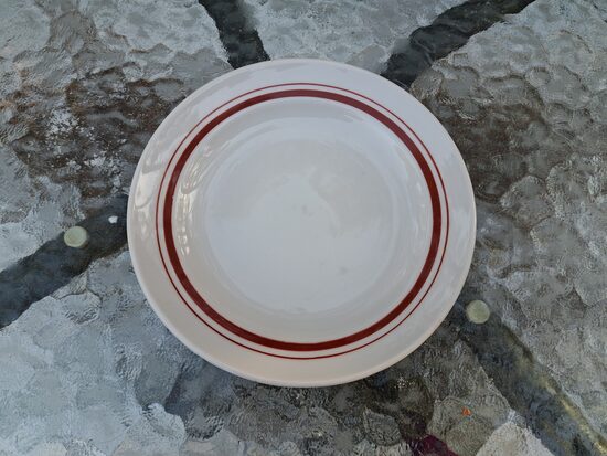 Mazs deserta šķivītis ar bordo svītrām, PFF. D=15,2cm (Citi pusd 283)