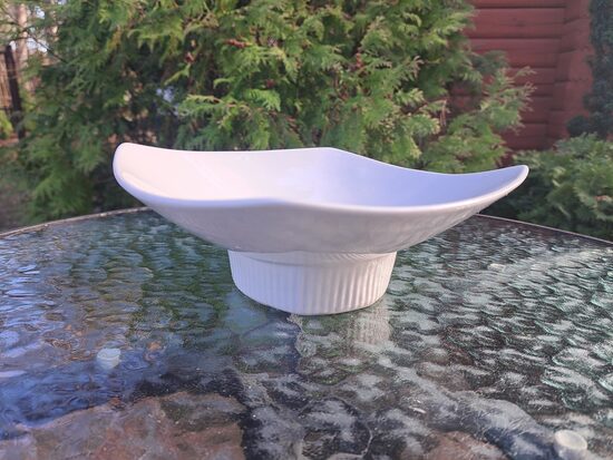 Augļu trauks, kvadrāta forma uz kājas, pilnīgi balts, PFF (Citi 356)