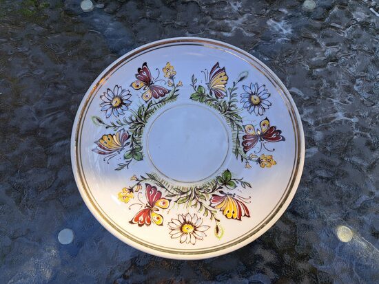 Lielā apakštase ar tauriņiem un zeltu, komplekts "Apetīte", RPR. Diametrs 15,6cm (Buljona 184)