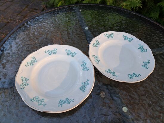 Maizes šķīvju ar gaiši zilām 3-puķēm un zeltu, d=17,5cm, pusdienu servīze ROKOKO, RPF. Zelta nolietojums (Rokoko 205)