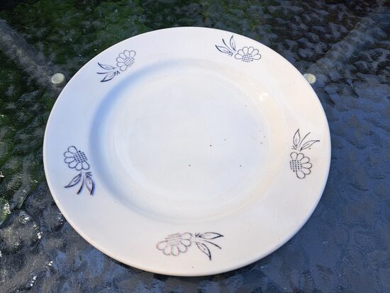 Šķīvis salātu fajansa  ar zilām puķēm, PFF. Diam.18cm (Fajansa pusdienu 41)