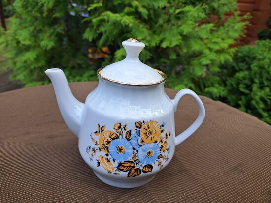 Tējkanna, tējas servīze "Māra" ar bēši zilām puķēm, RPR (Māra tējas 223)