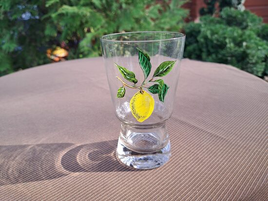 Stikla sulas glāze uz biezas kājas "Citrons", bez zelta. 1980.ie gadi, Latvijas stikls,  Tilpums 225 ml (Stikla gl 280)